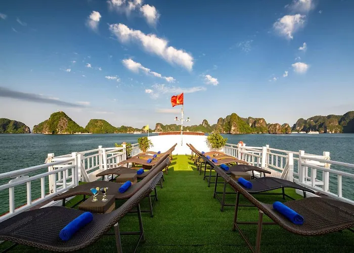 Gasthuis In Boat - Bay Cruise For Backpackers Ha Long
